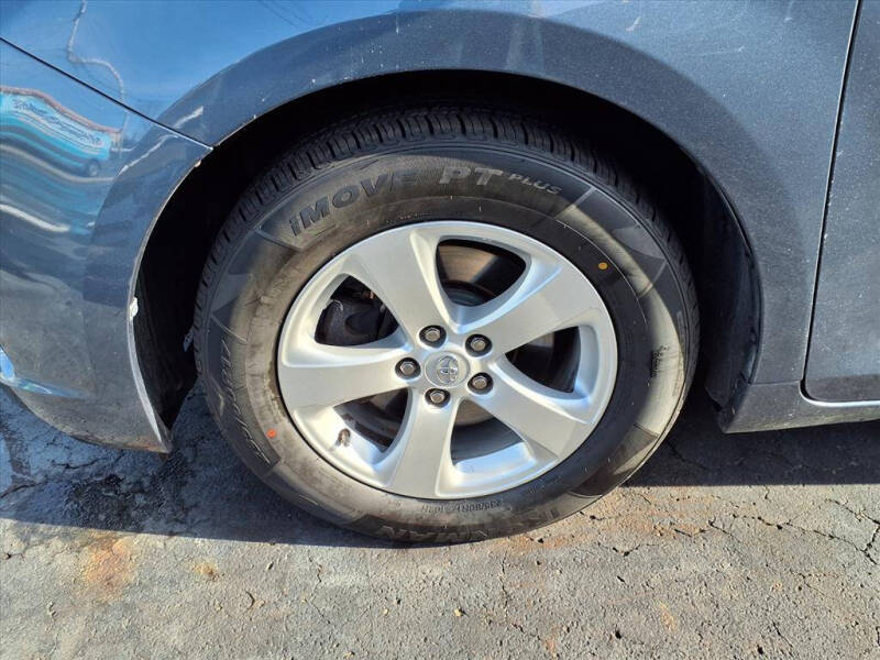 2014 Toyota Sienna LE 8-Passenger