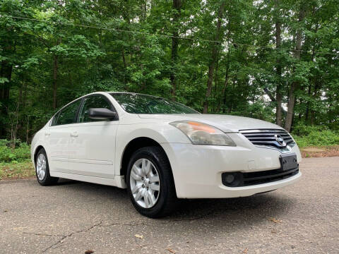 2009 Nissan Altima for sale at Garber Motors in Midlothian VA