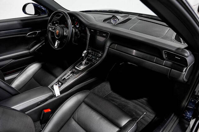 2019 Porsche 911 Targa 4 GTS