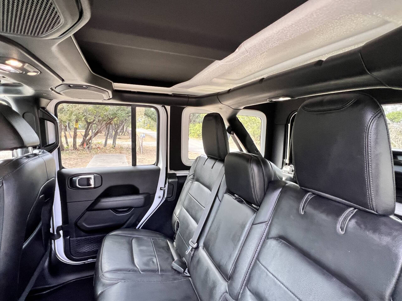 Used Car 2019 Jeep Wrangler Unlimited  Sahara Altitude 4x4 4dr Suv For Sale Under $30,000 In Austin, Texas