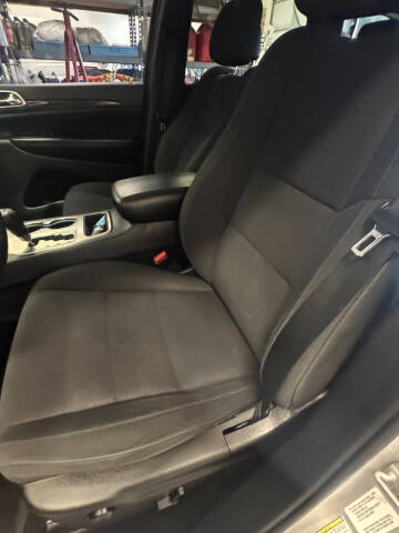 2011 Jeep Grand Cherokee Laredo