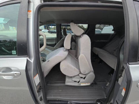 2020 Toyota Sienna LE 8-Passenger