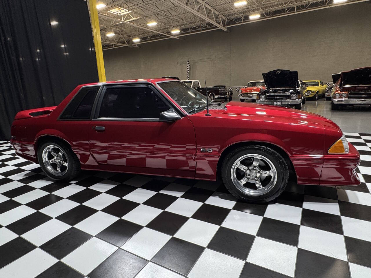 1991 Ford Mustang 11