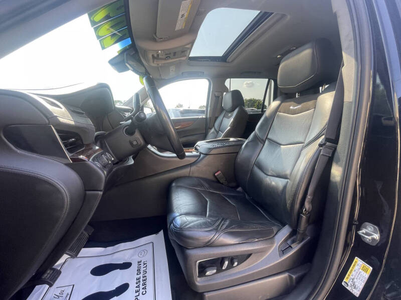 2015 Cadillac Escalade Luxury