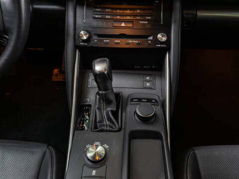 2018 Lexus IS 300
