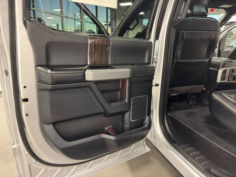 2017 Ford F-150 Platinum