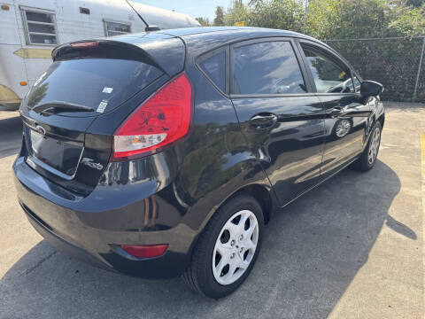 2013 Ford Fiesta SE