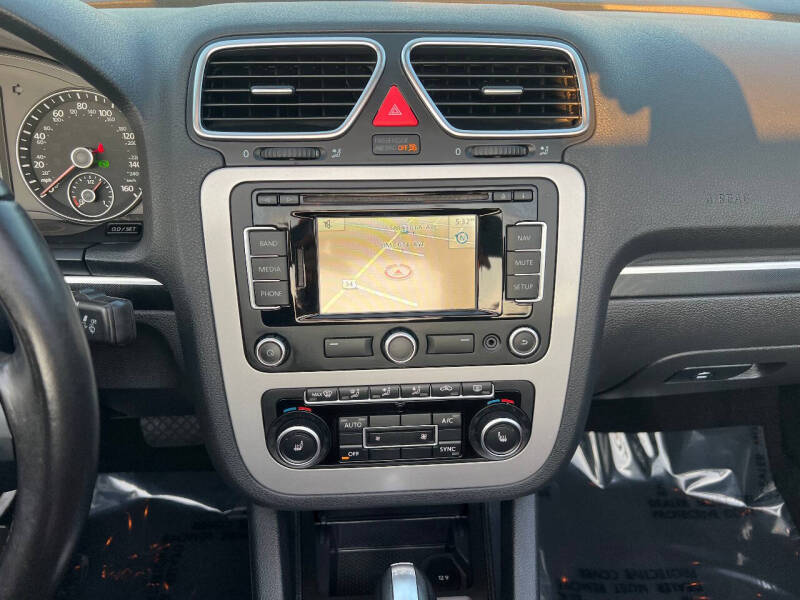 2012 Volkswagen Eos Executive SULEV