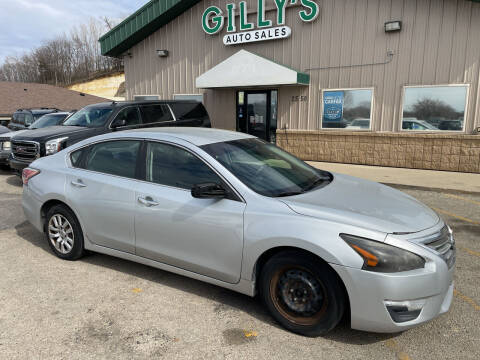 2015 Nissan Altima for sale at Gilly's Auto Sales in Rochester MN