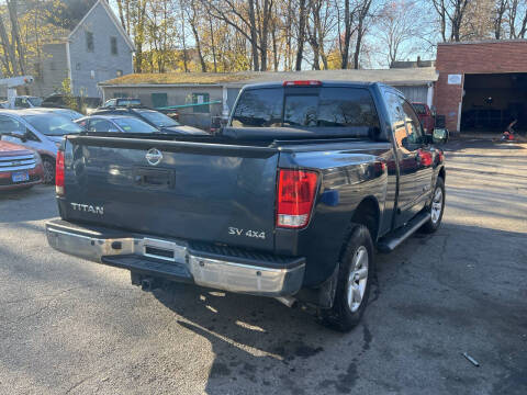 2014 Nissan Titan SV