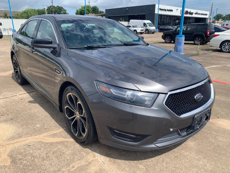 2017 Ford Taurus SHO