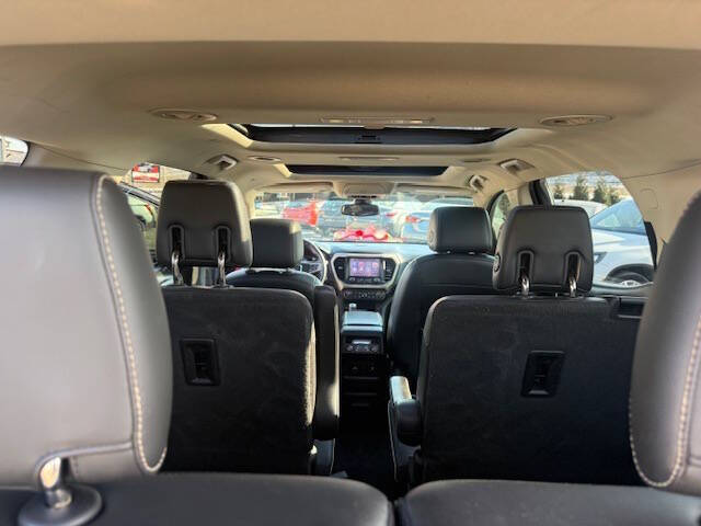 2017 GMC Acadia Denali