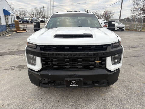 2022 Chevrolet 3500HD Regular Cab 4x4