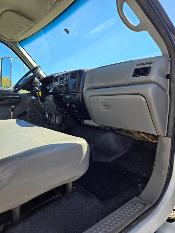 2006 Ford F-650