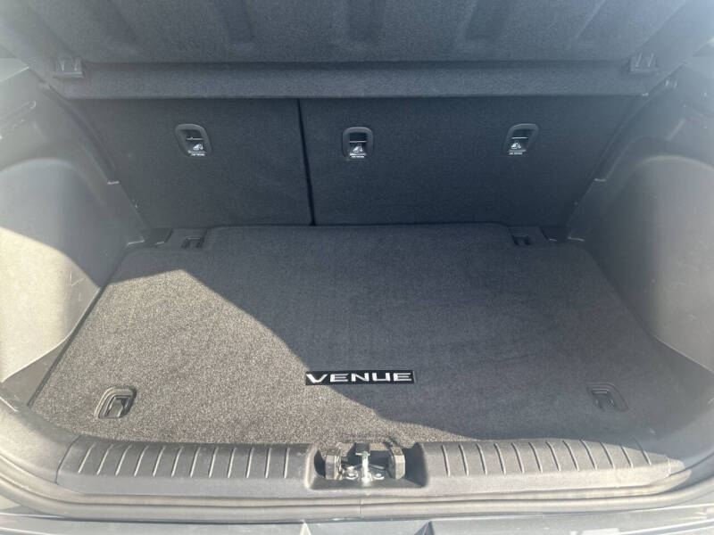 2025 Hyundai Venue SEL