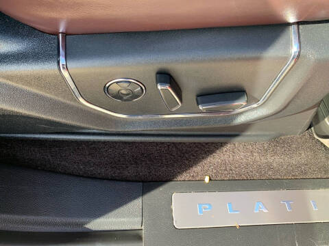 2017 Ford F-150 Platinum