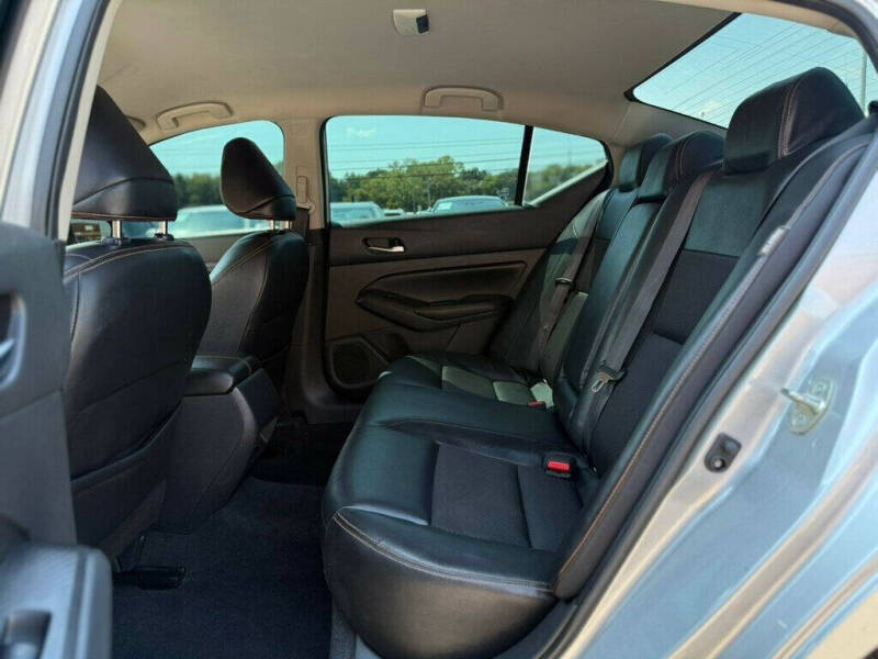 2021 Nissan Altima 2.5 SR