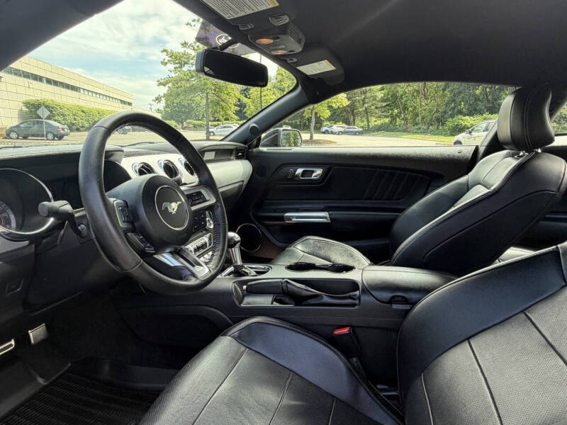 2017 Ford Mustang EcoBoost Premium