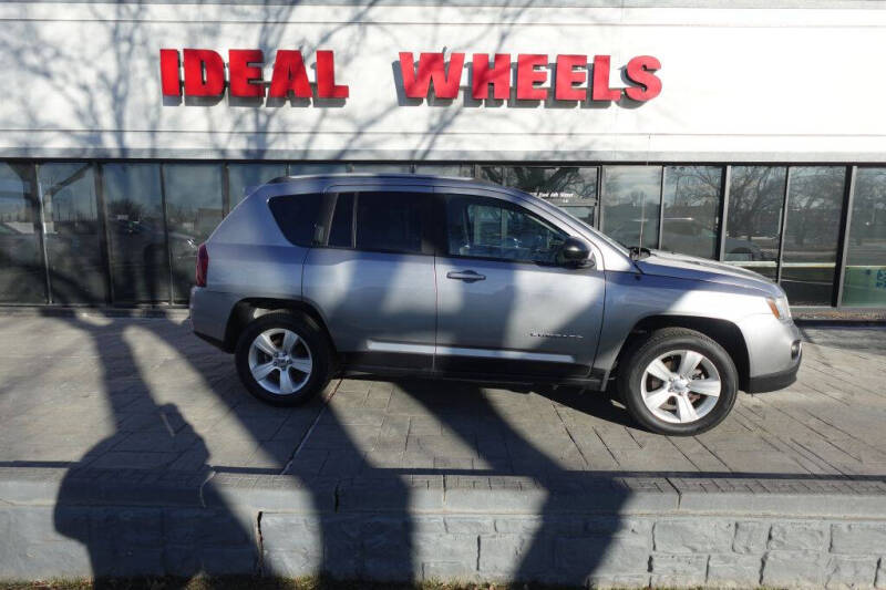 2016 Jeep Compass Sport's photo