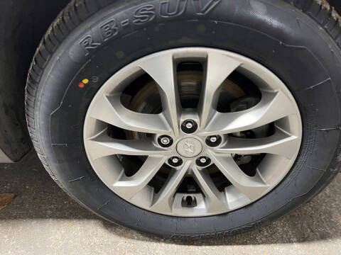 2019 Hyundai Santa Fe SE 2.4L