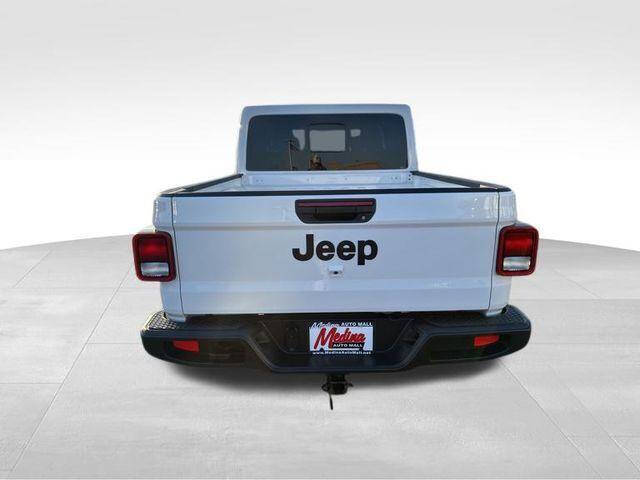 2024 Jeep Gladiator NightHawk