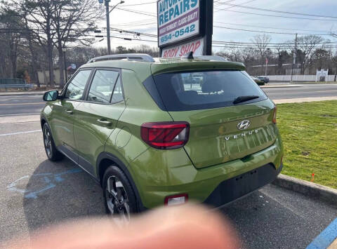2021 Hyundai Venue SEL