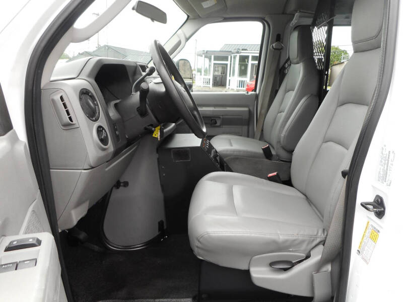 2009 Ford E-Series E-350 SD