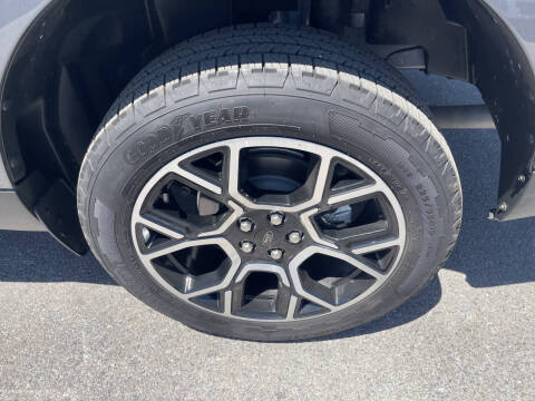 2025 Ford Maverick Lariat