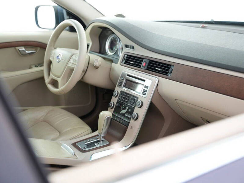 2011 Volvo XC70 3.2
