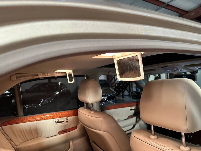 2005 Lexus LS 430