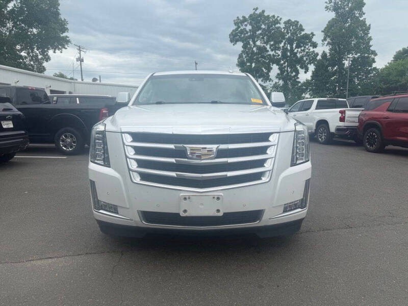2018 Cadillac Escalade Luxury