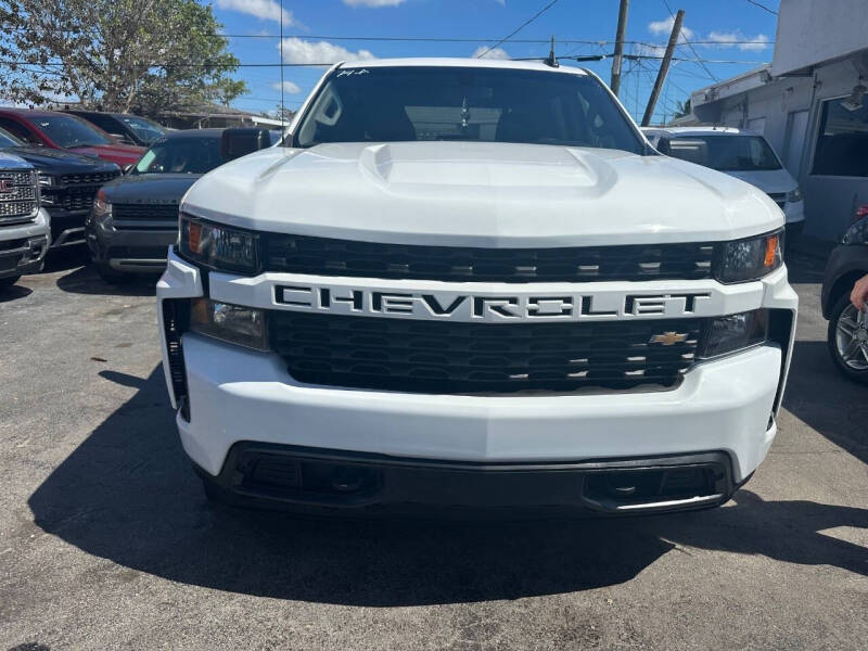 2021 Chevrolet Silverado 1500 for sale at Molina Auto Sales in Hialeah FL