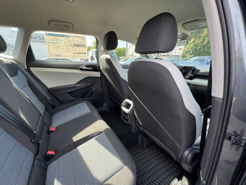 2025 Volkswagen Taos S 4Motion