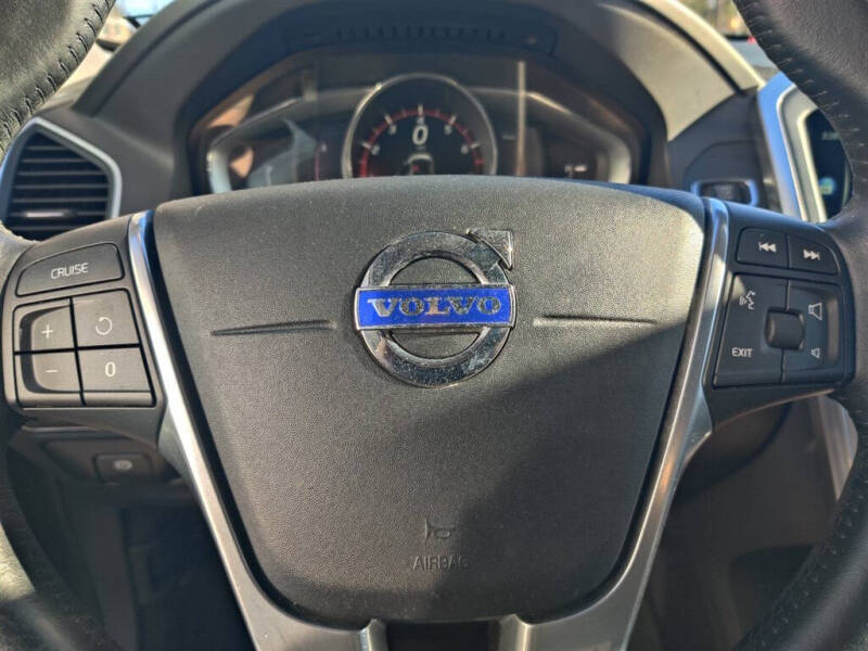 2017 Volvo XC60 T5 Dynamic