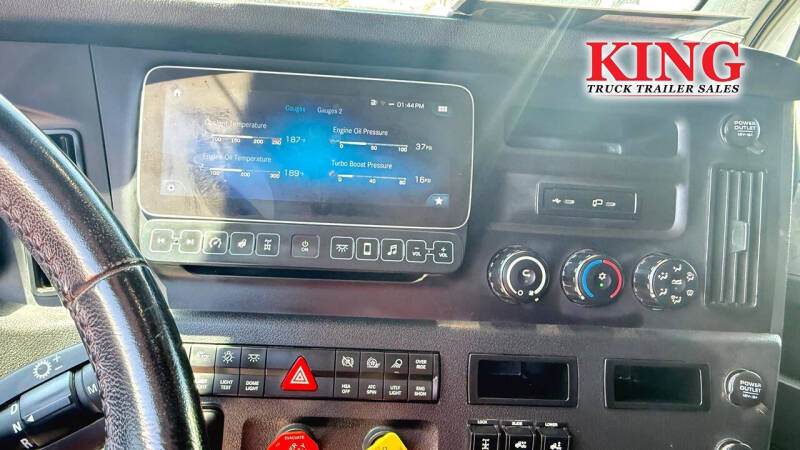 2023 Freightliner Cascadia