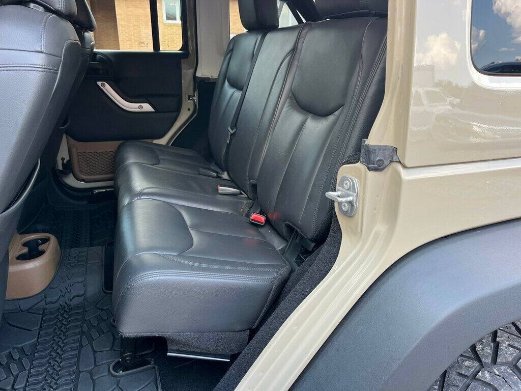 2017 Jeep Wrangler Unlimited 28