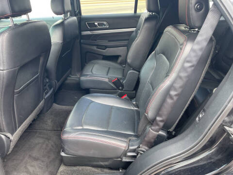 2017 Ford Explorer Sport