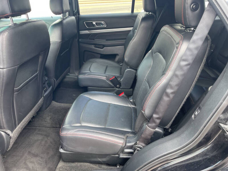 2017 Ford Explorer Sport
