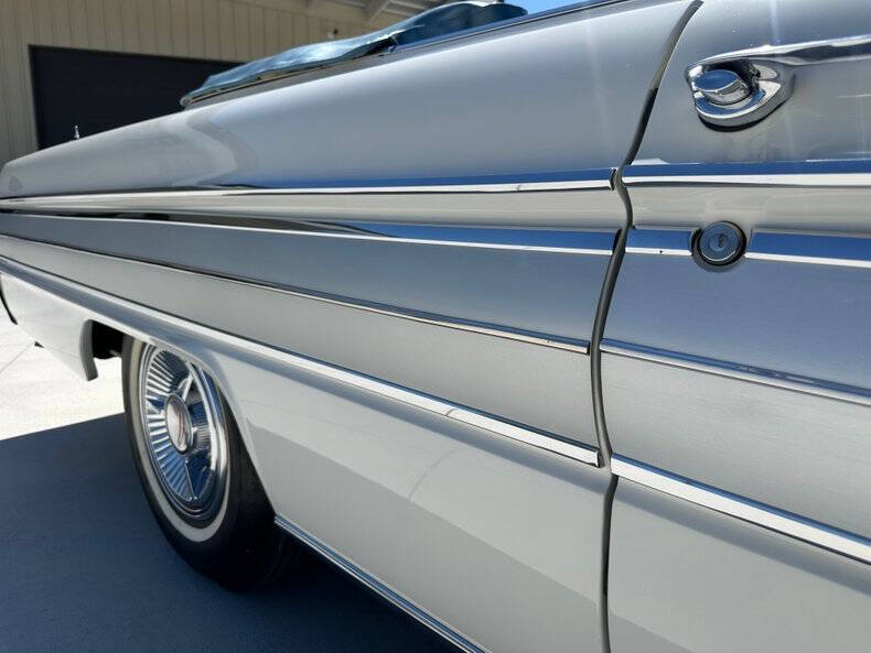 1962 Oldsmobile Starfire