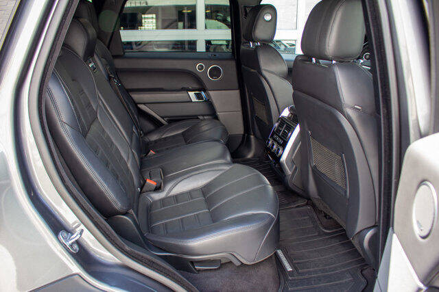 2016 Land Rover Range Rover Sport 44