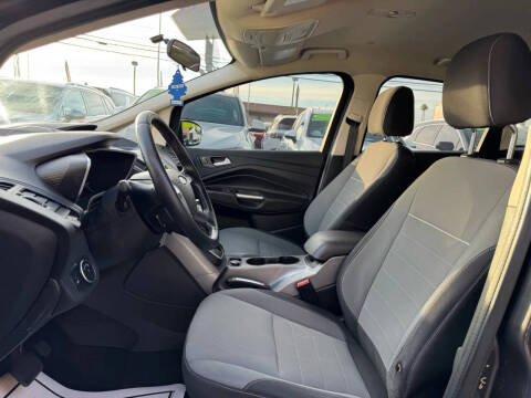 2015 Ford C-MAX Hybrid SE