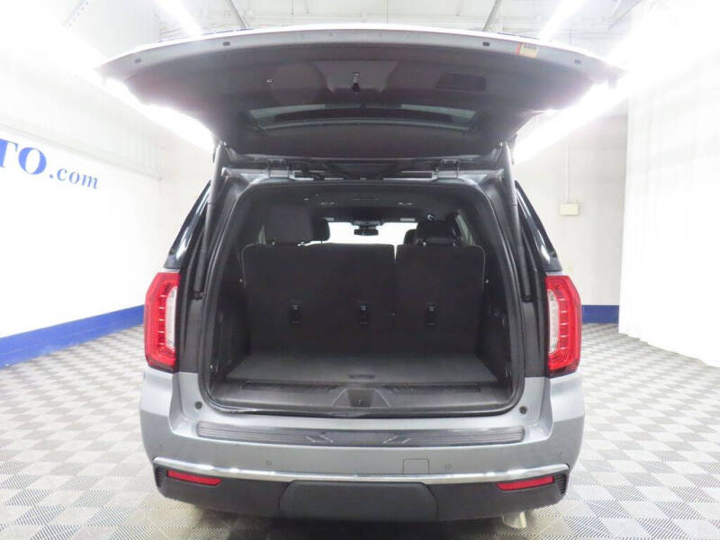2024 GMC Yukon SLT