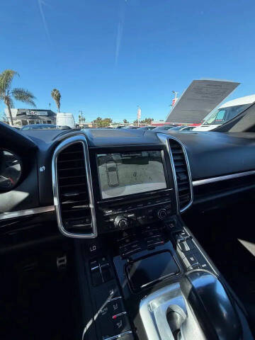 2011 Porsche Cayenne S