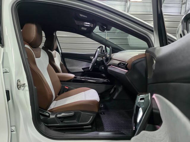 2025 Volkswagen ID.4 Pro