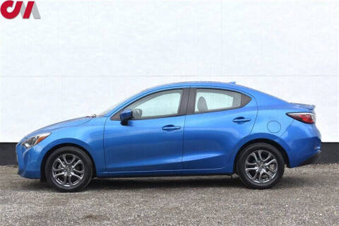 2019 Toyota Yaris XLE