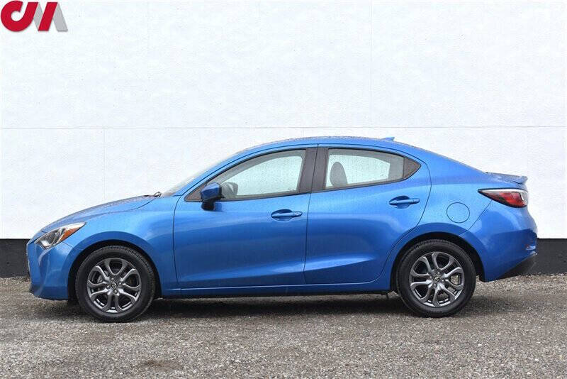 2019 Toyota Yaris XLE