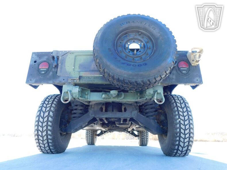 2002 AM General M1123