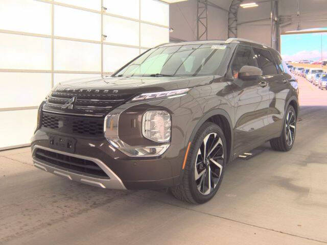 2022 Mitsubishi Outlander SEL Special Edition's photo