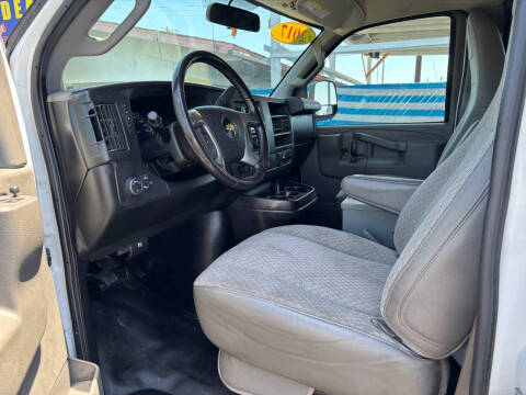 2017 Chevrolet Express 2500
