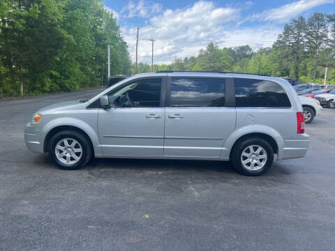 2010 Chrysler Town and Country for sale at MEEK MOTORS in Powhatan VA